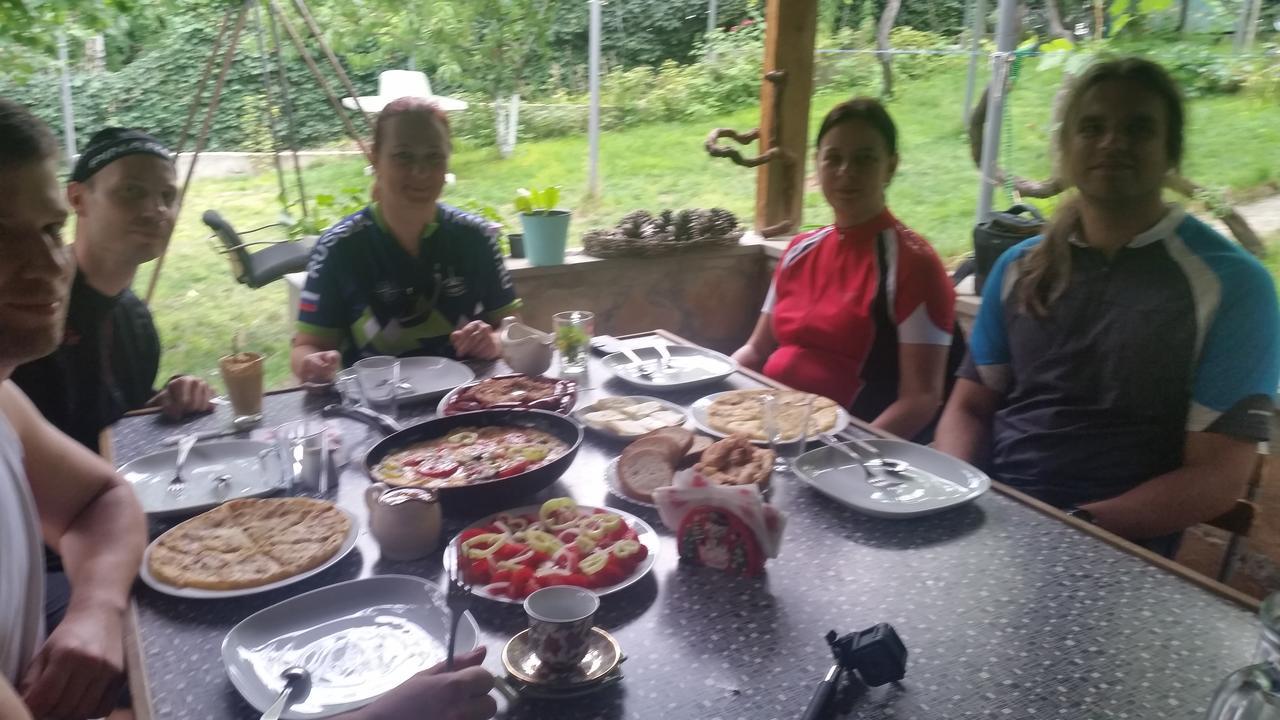 Guest House Ucha Mtsʼkhetʼa Dış mekan fotoğraf